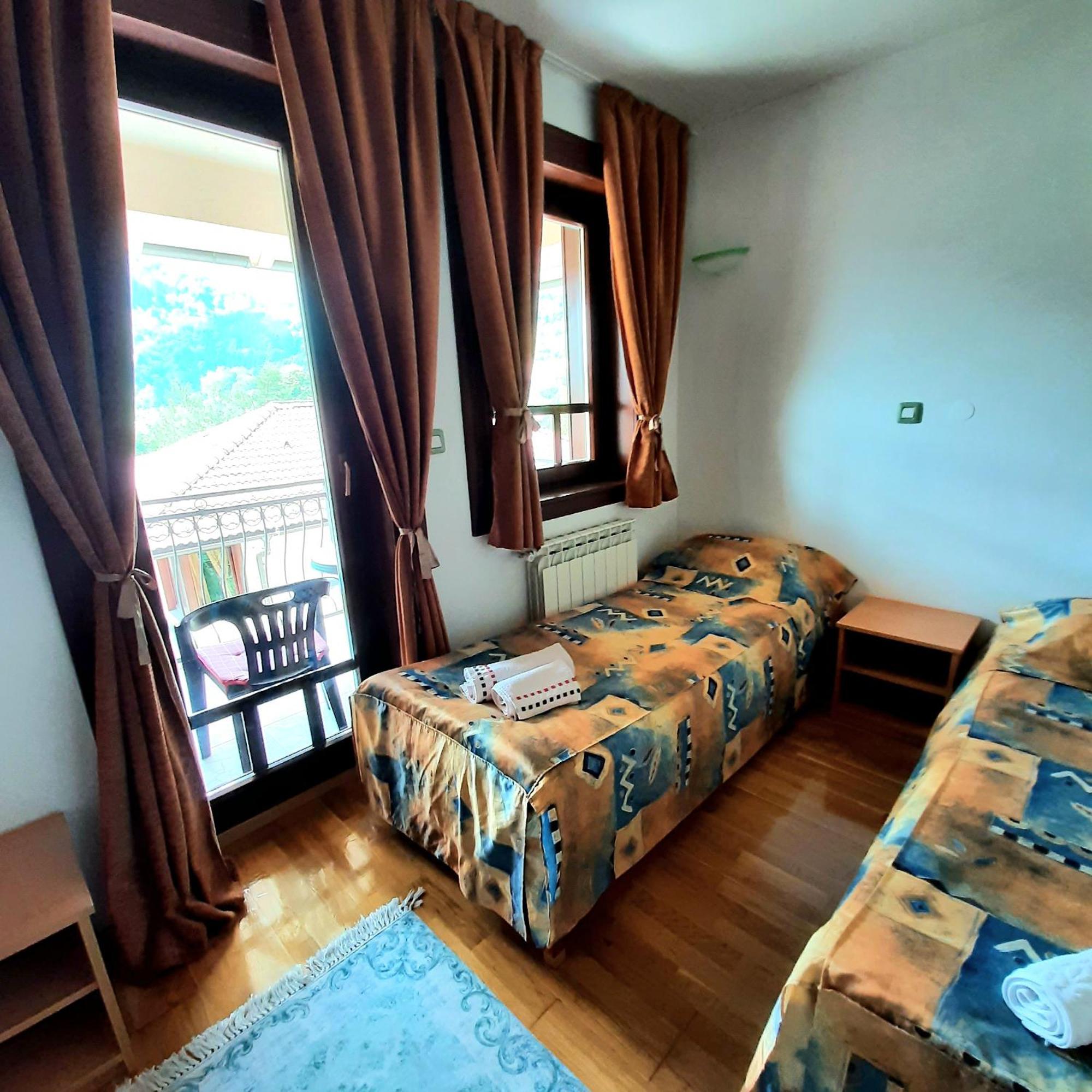 Relax Apartman ฟอยนิซา ภายนอก รูปภาพ